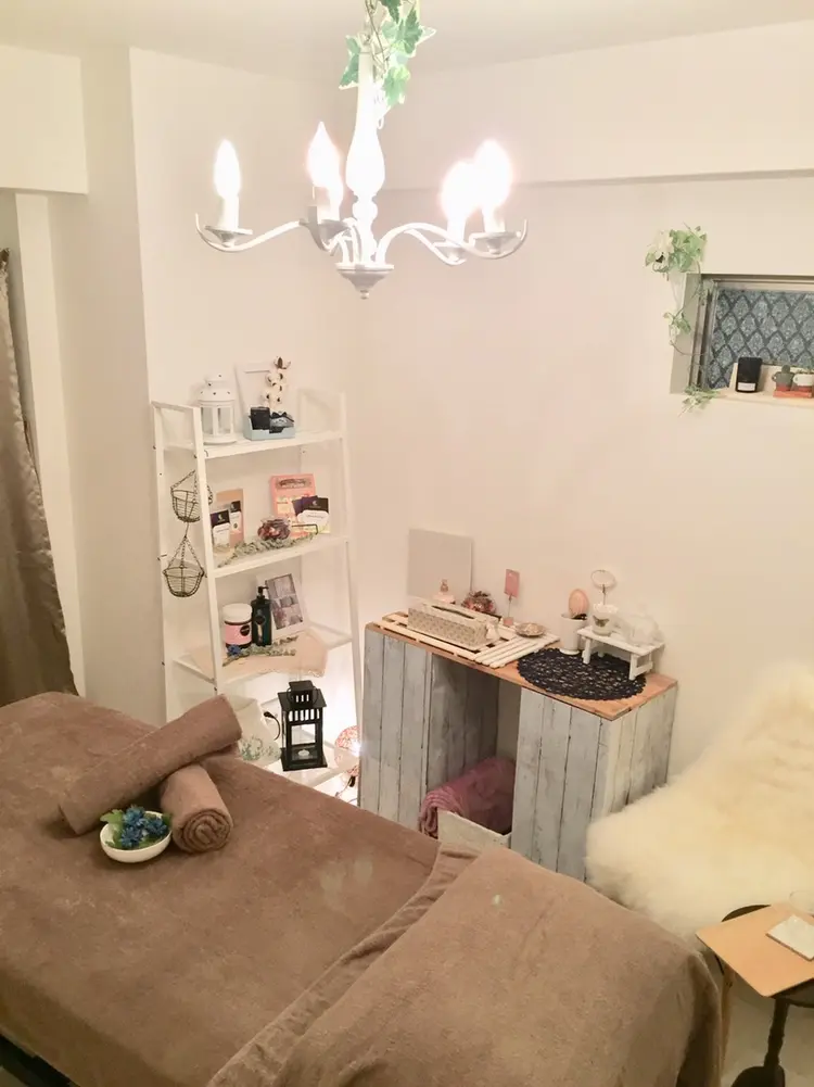 ぱうまもるなビューティーなんば元町店の内観・外観1