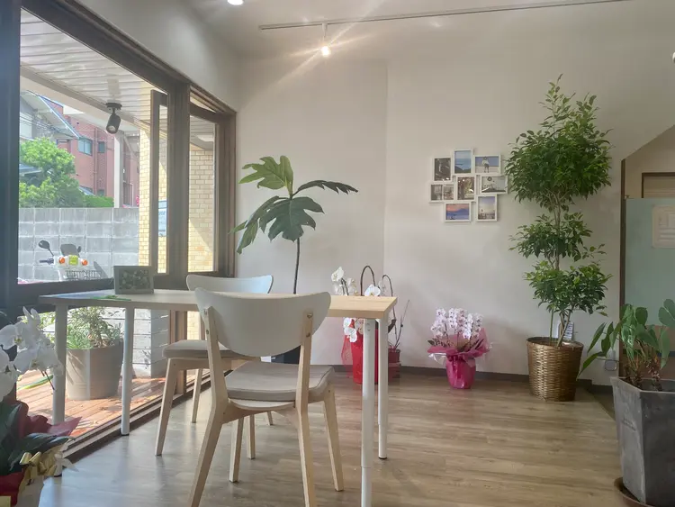 BAGUS　(ﾊﾞｸﾞｰｽ）の内観・外観1