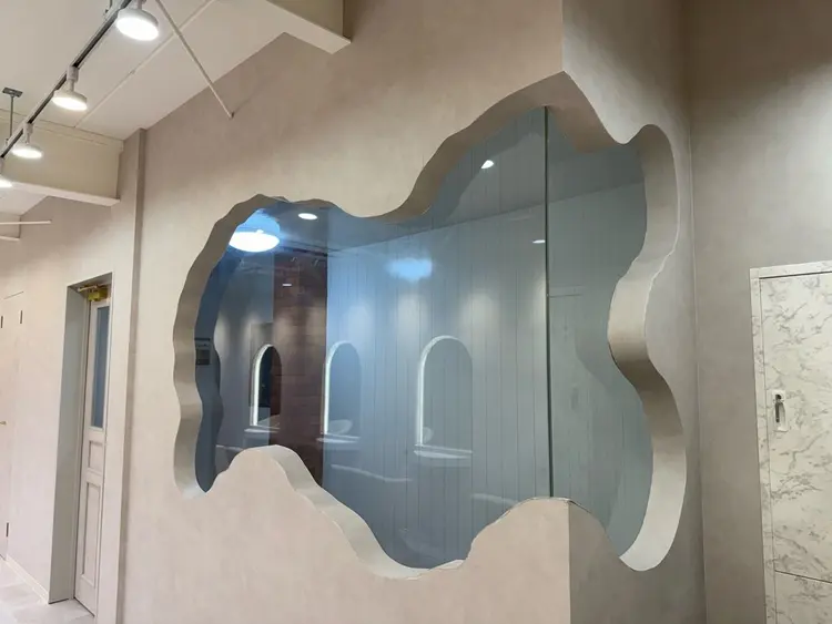 appri 南浦和 艶髪/髪質改善/縮毛矯正/ブリーチ【アプリ】の内観・外観3