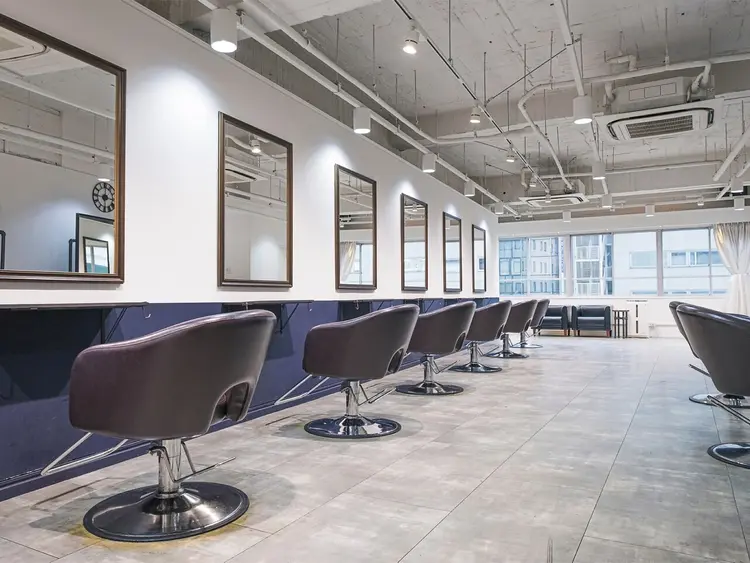 ili　梅田の内観・外観1