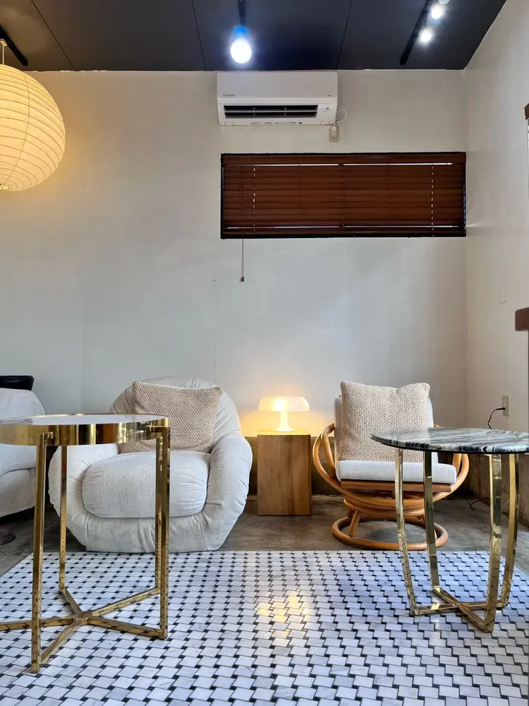 laughlの内観・外観3