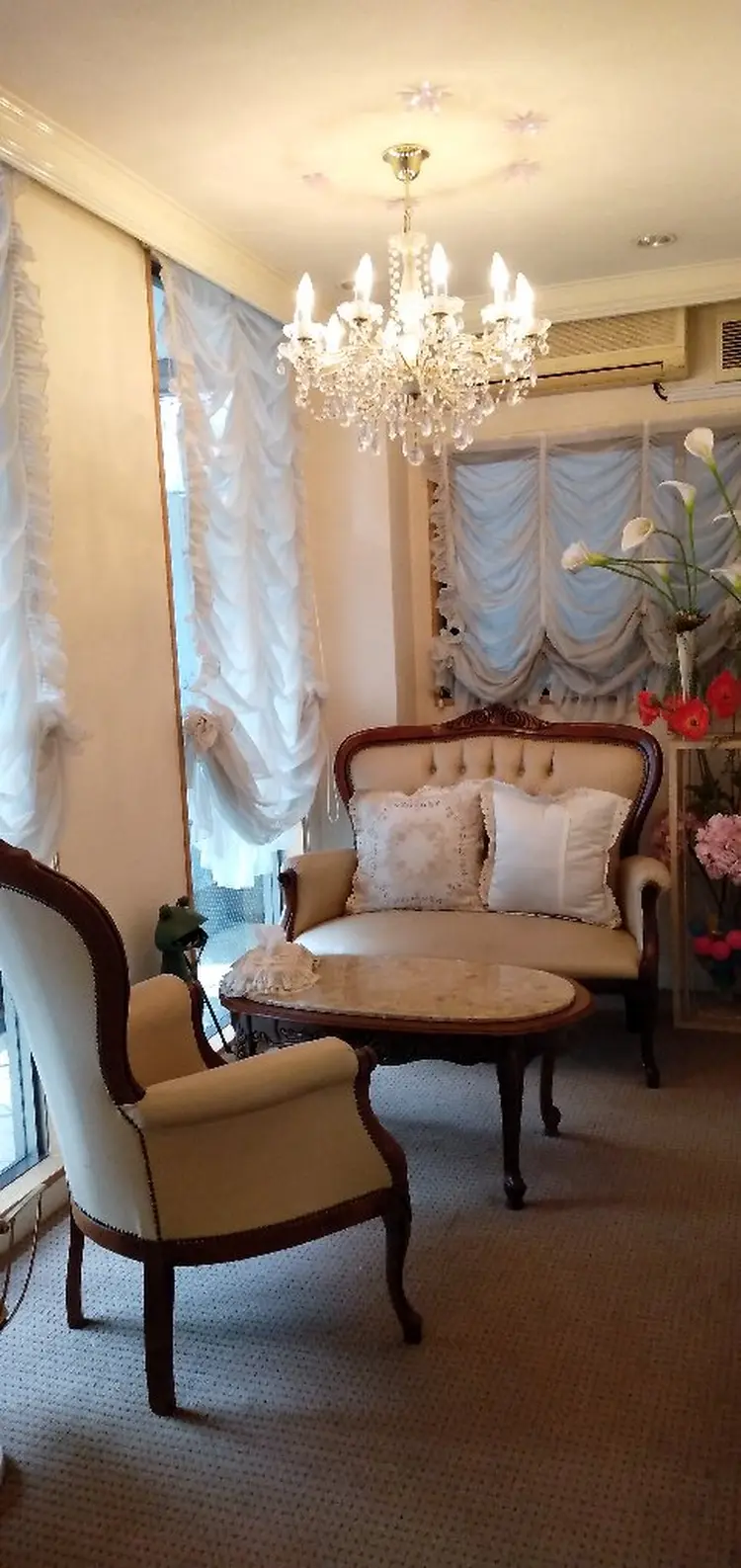 サロニカの内観・外観3