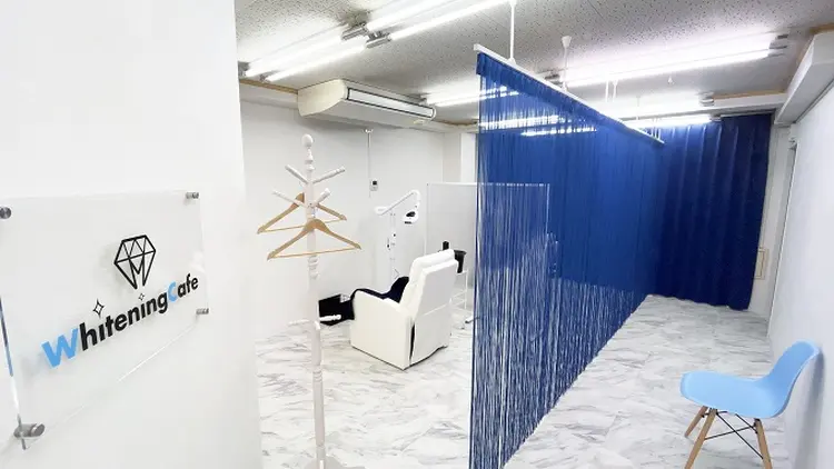 ホワイトニングカフェ志木店の内観・外観1