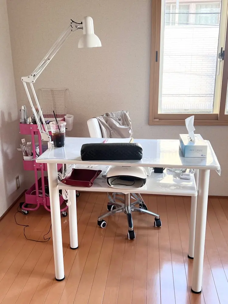 Viola Nailsalonの内観・外観1