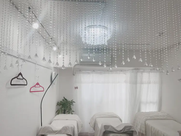 チャーミングの内観・外観1