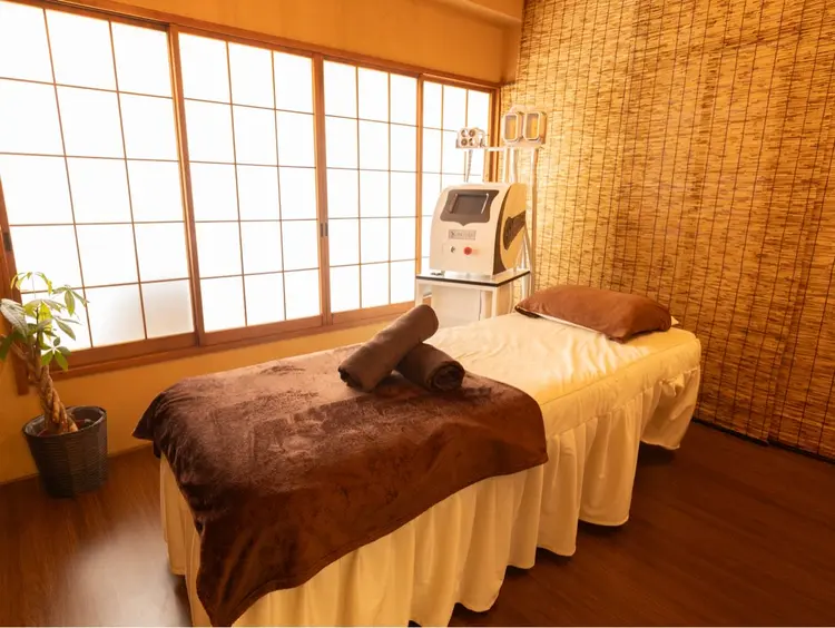 脂肪冷却・脱毛・フェイシャルサロンcoconoix [ｺｺﾉﾜ]の内観・外観3