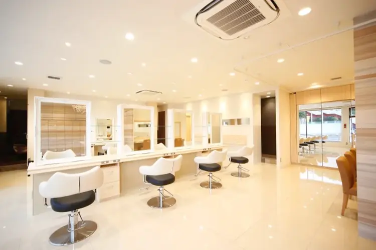 Ash三ツ境店の内観・外観2