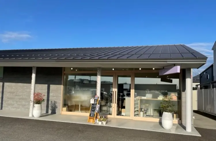 DIRETTO eye beauty岩出店の内観・外観2