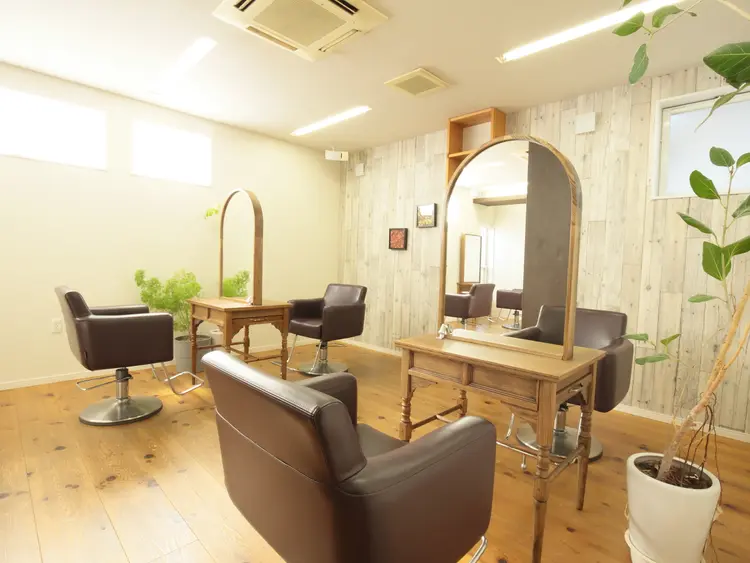HAIR WORK STUDIO noizeの内観・外観2