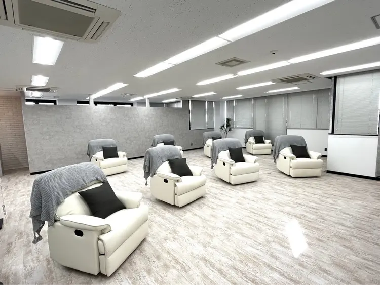 TRU NAIL&EYE　松戸店の内観・外観1