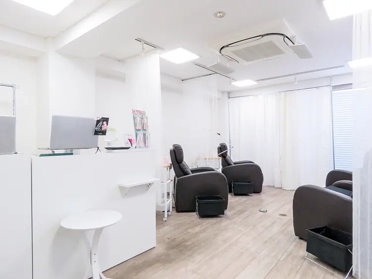 FAST LASH表参道店の内観・外観3