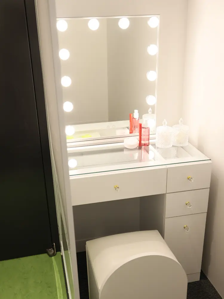 隆鼻矯正専門店ラプリ　大阪梅田店の内観・外観3