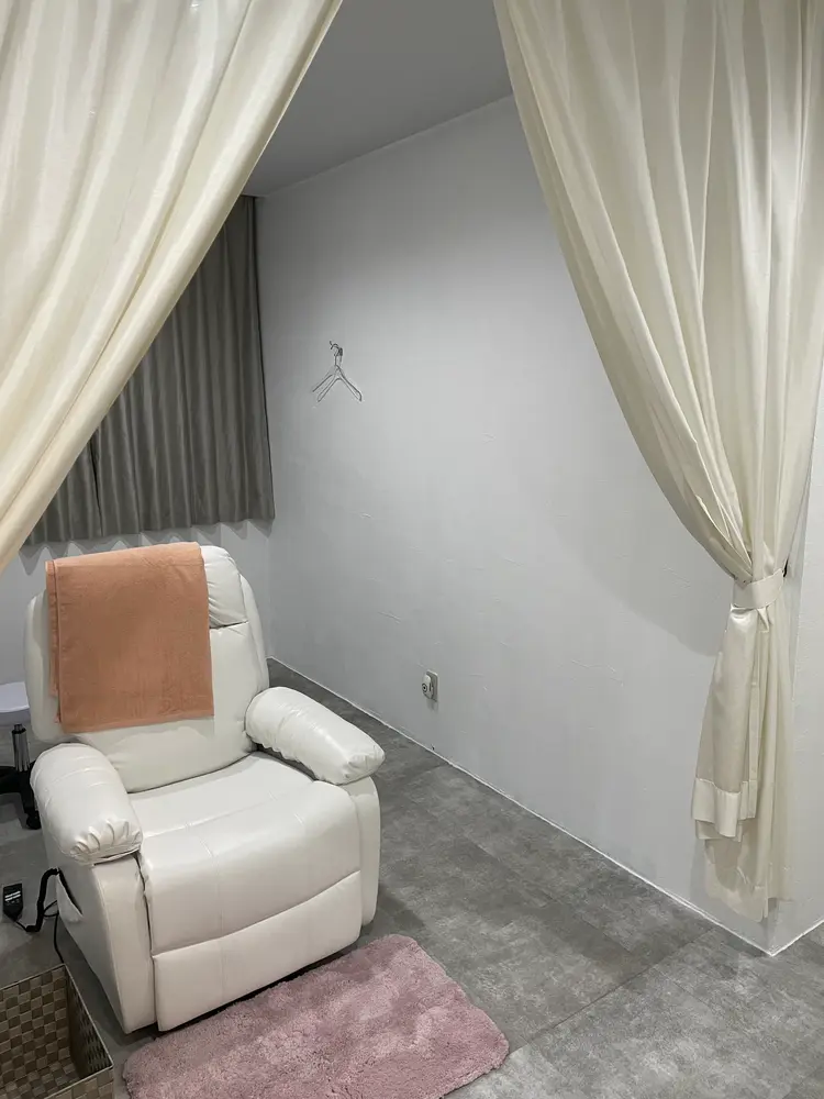 Lily札幌 西11丁目eye &nailの内観・外観2