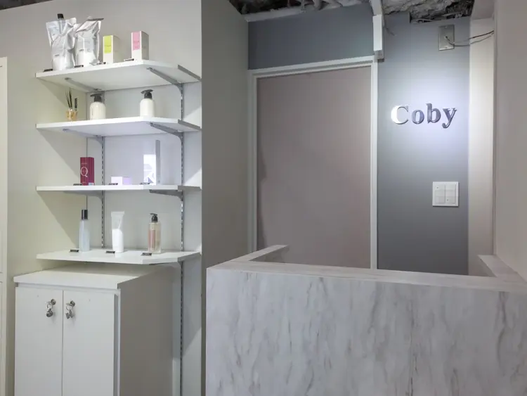 Coby by Zina 梅田茶屋町店の内観・外観1