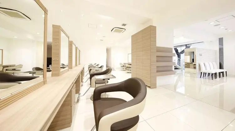 Ash 十日市場店の内観・外観2