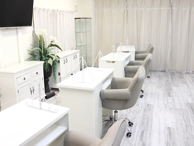 Dolce.Nail &Eye大宮店の内観・外観1