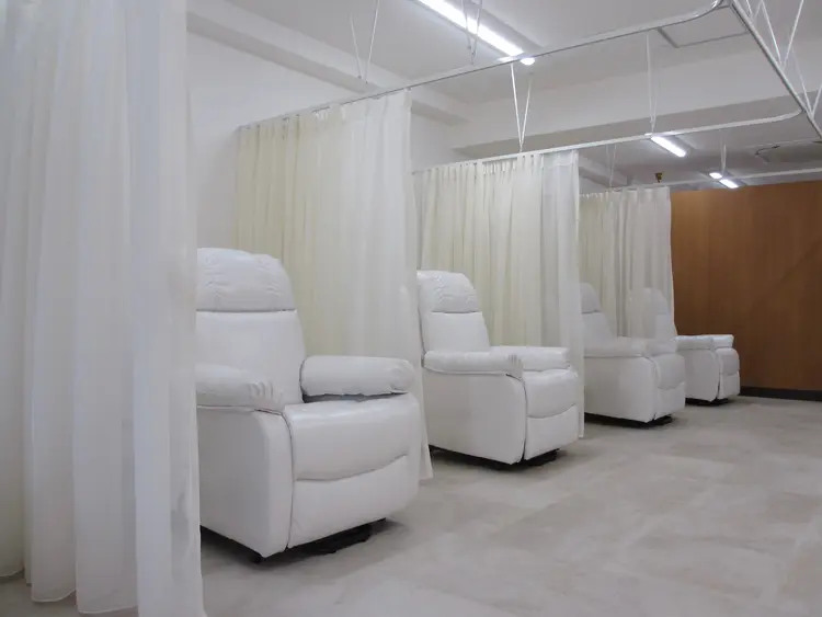 amii福岡博多店の内観・外観2