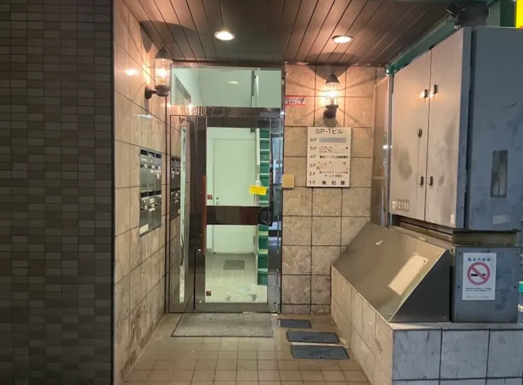 marcheの内観・外観2