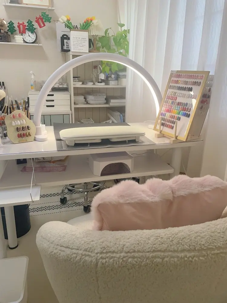 NANA  nailsalonの内観・外観2