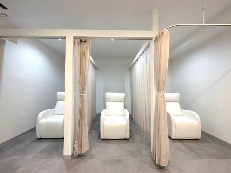 PLATINUM DOLL福岡大名店の内観・外観2