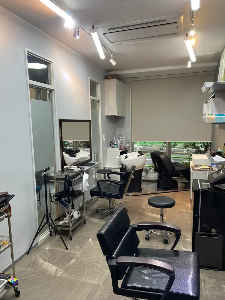 salon vardyの内観・外観3