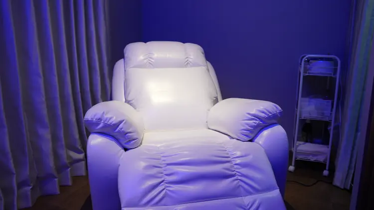 TOPLOOKの内観・外観2