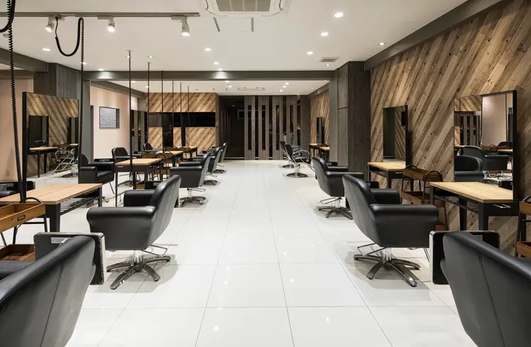 PROGRESS 小手指の内観・外観1