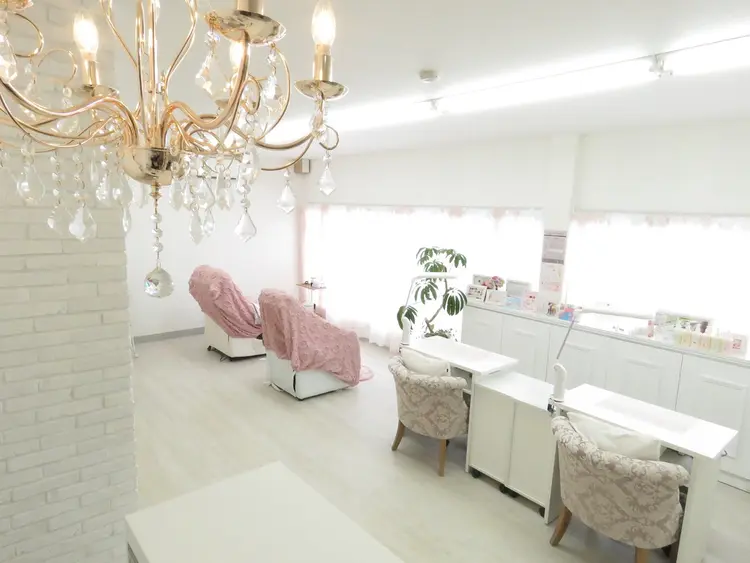 まつげエクステ・まつげパーマ専門MADEMORE petite姫路店の内観・外観3