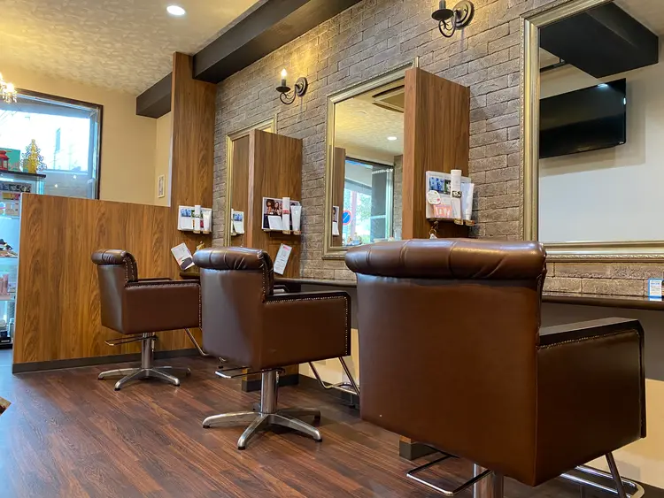 Hair Design Azurの内観・外観2