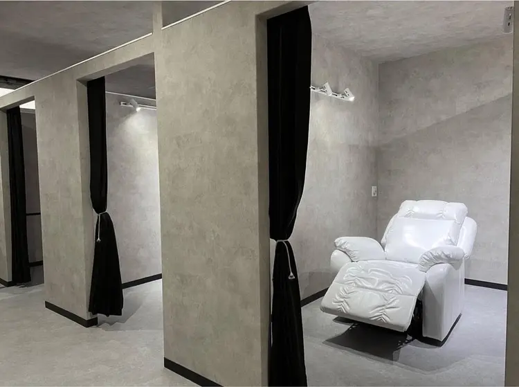 L nature(エル ナチュール)上通【アイブロウ&まつげパーマ専門店】の内観・外観2