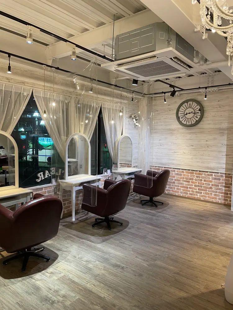 Hair&Make CLEAR の内観・外観2