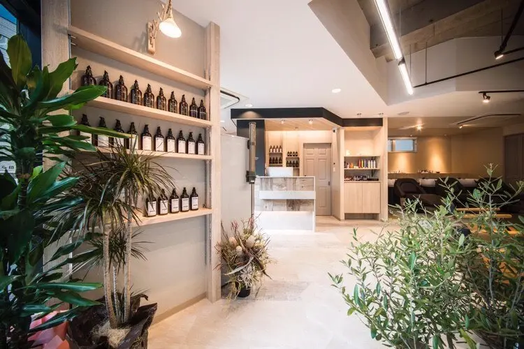 tocca hair&treatment 博多筑紫口店の内観・外観2