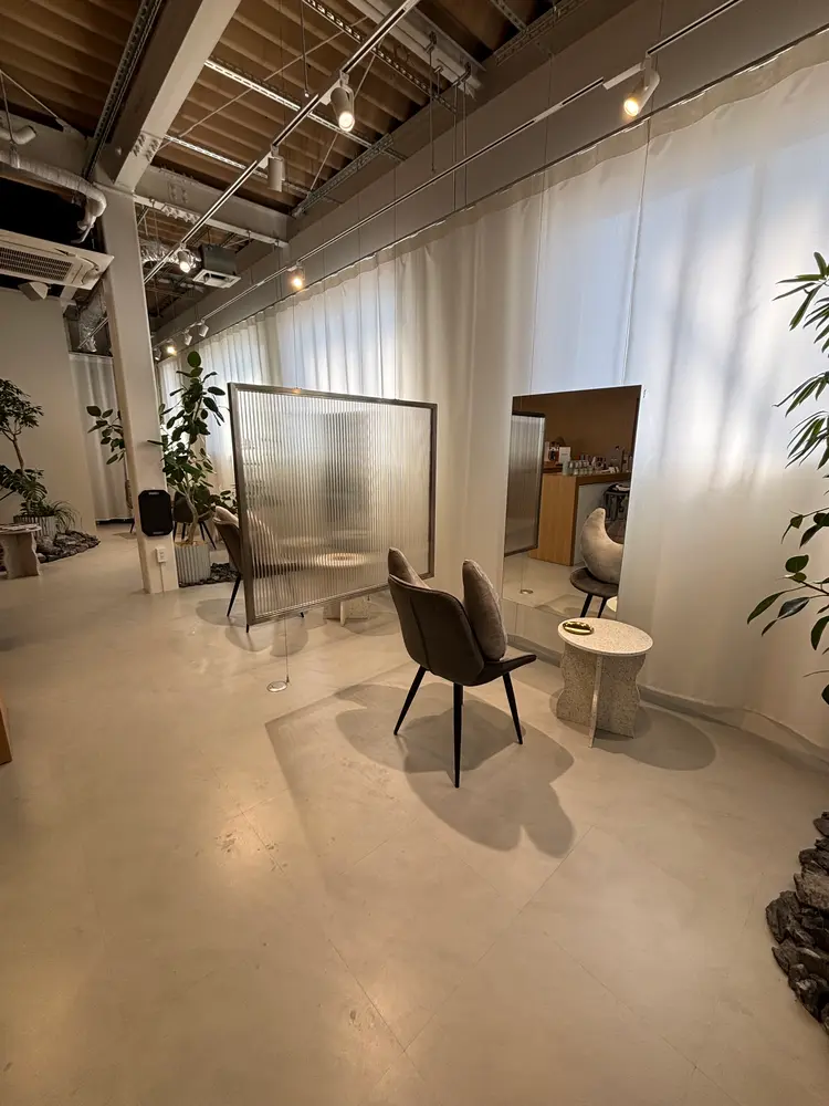 iRo by en"ppyの内観・外観2