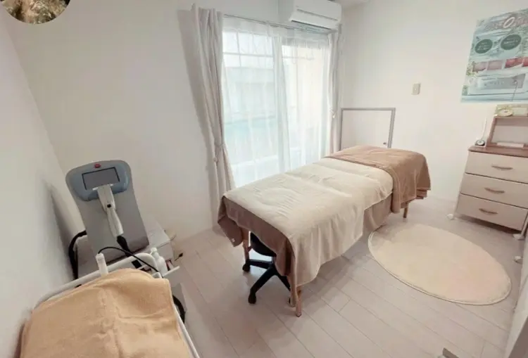 ＳＡＬＯＮ　ＤＥ　Ｃｌｅａｒの内観・外観1