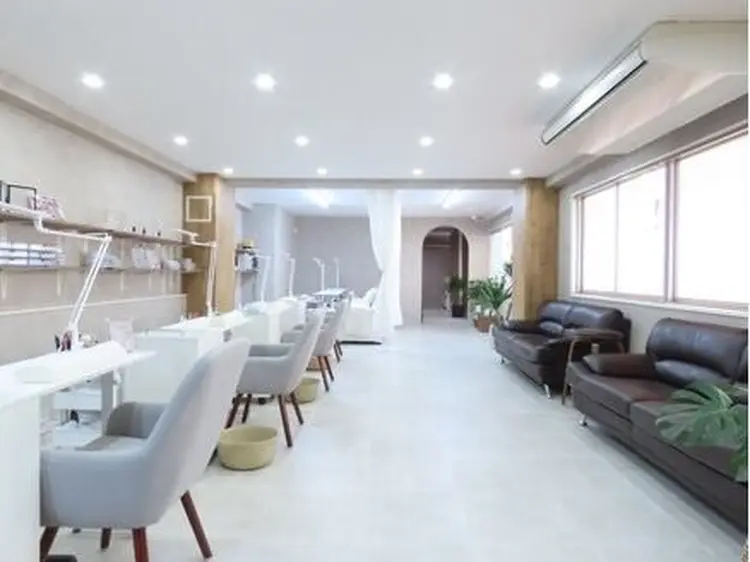 Alet salonの内観・外観1