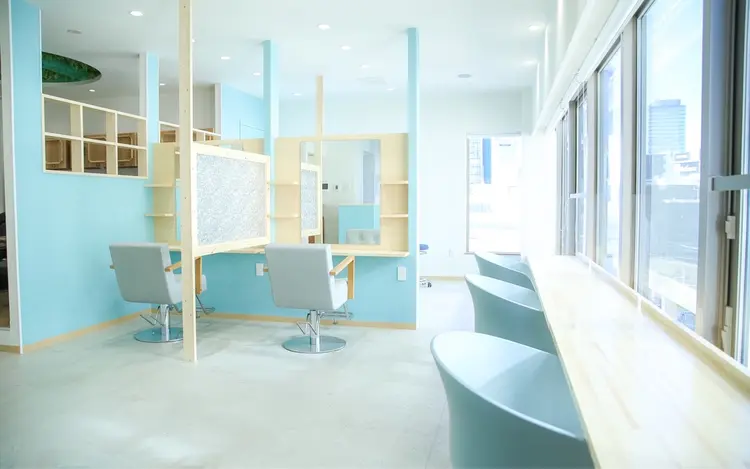 U-REALM kawasaki 川崎/髪質改善【ユーレルム】の内観・外観2