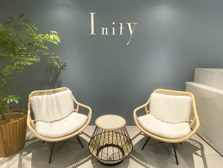 Inity 江坂店の内観・外観1
