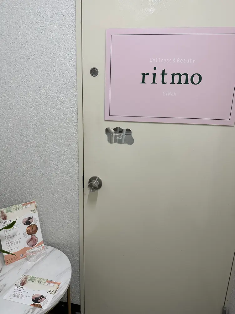 Ellie Nail銀座店の内観・外観2