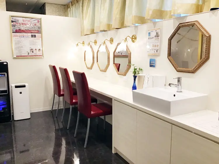 スリムビューティハウス 目黒駅前店の内観・外観2