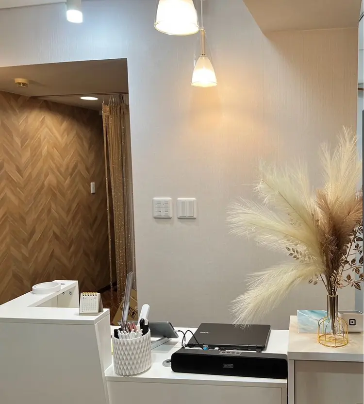 Puti nailの内観・外観2