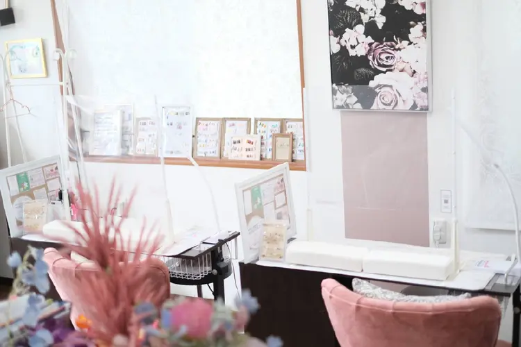 ネイルサロン　ミハフルーラの内観・外観2