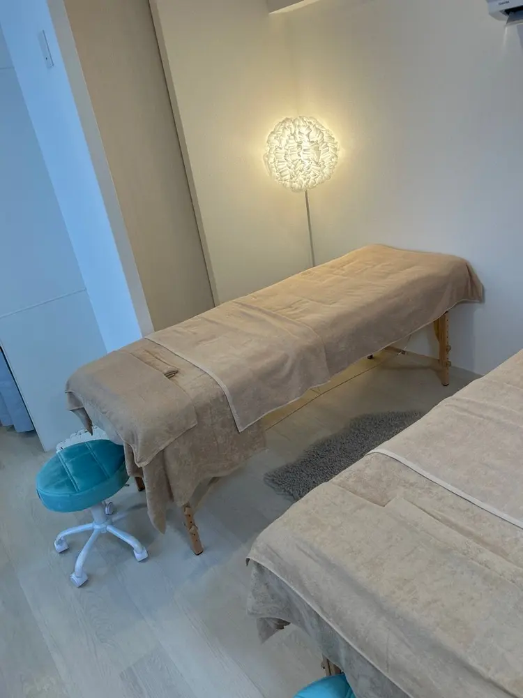 mana東梅田店の内観・外観2