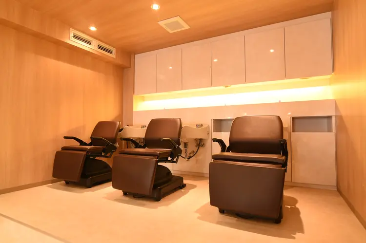 AROMA hair room 新宿店の内観・外観2