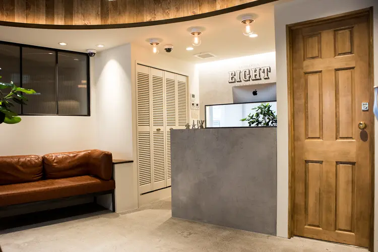 EIGHT溝の口店の内観・外観1