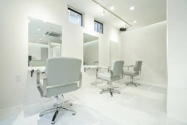 ONE's Chloe 原宿店の内観・外観2