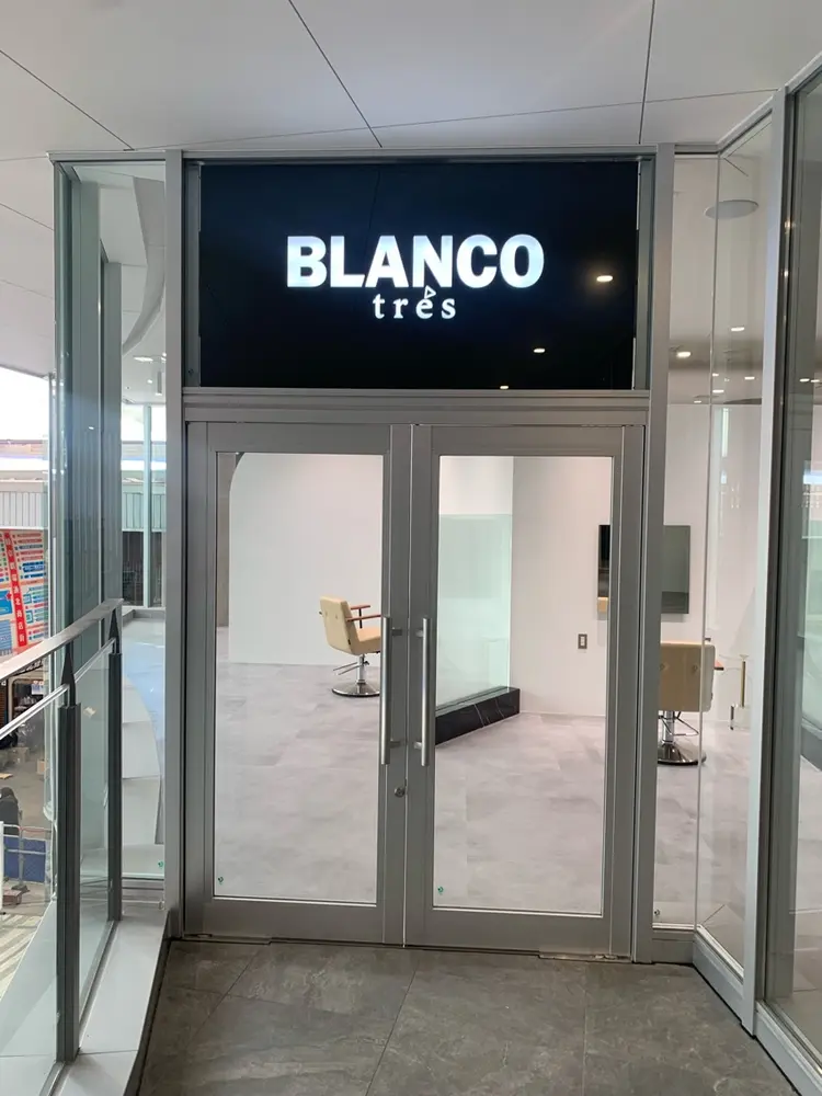 BLANCO tres 岐阜の内観・外観1