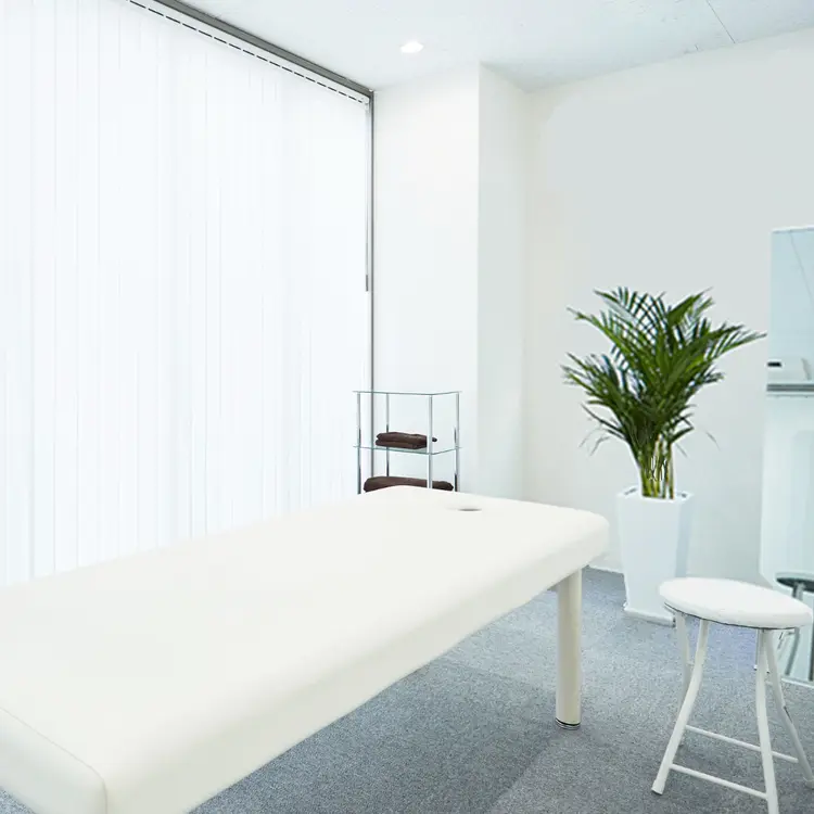 [小顔矯正 骨盤矯正 美容矯正]  銀座 美.design 高槻店の内観・外観2