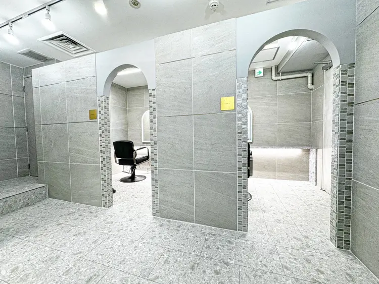 ANGELICA 梅田店の内観・外観2