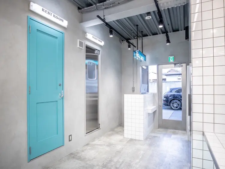 EIGHT MEN 北千住店の内観・外観3