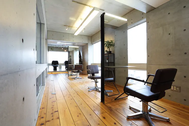 ROUTEの内観・外観2